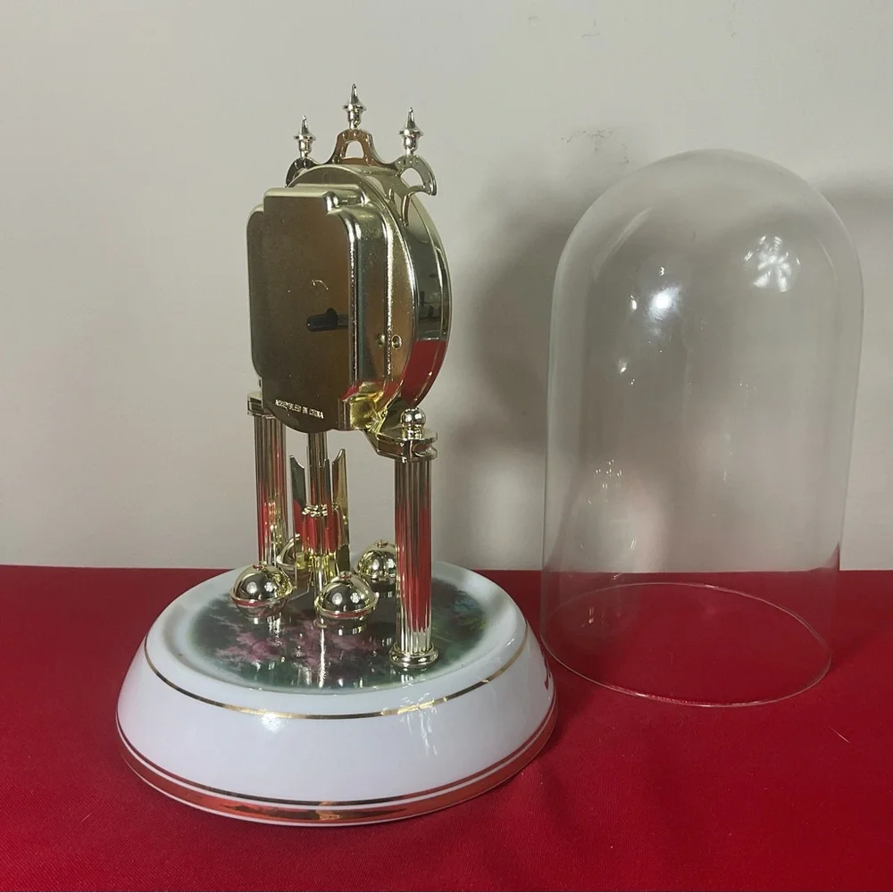 Thomas Kinkade Morning Glory Cottage Clock Glass Dome Spinning Pendulum Working.